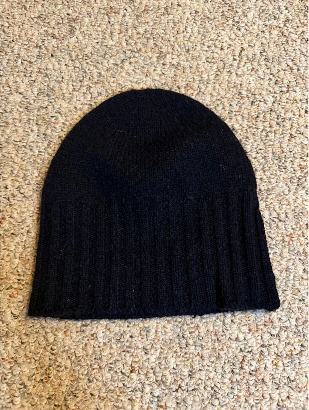 Banana Republic Cashmere black beanie winter hat